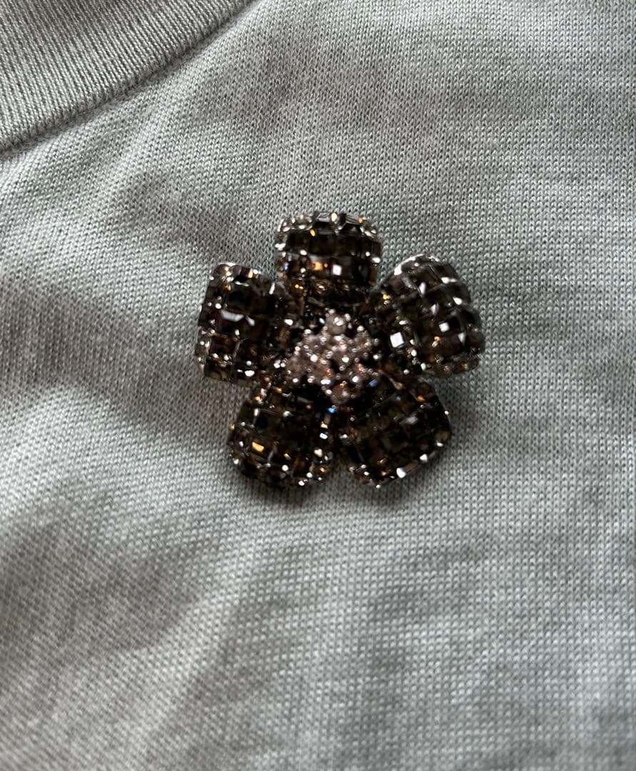 フォクシー　ブローチ　ラインストーン　グレー