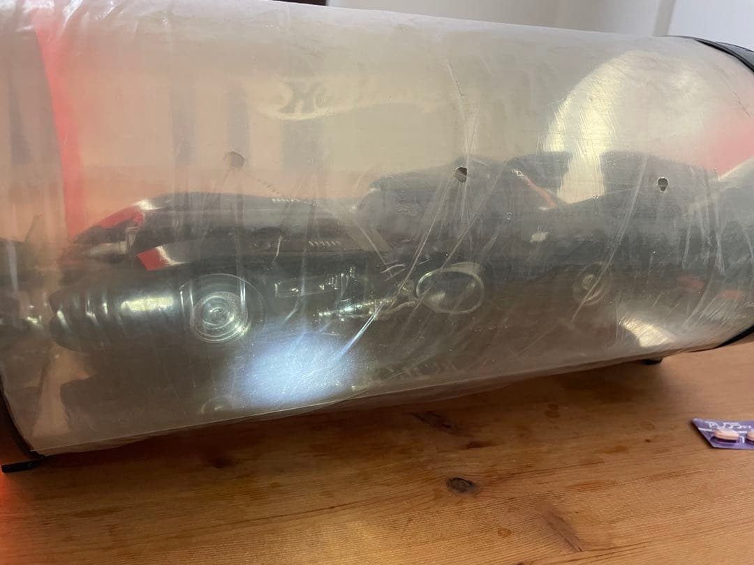 激レア　円筒ケース入り　限定版　ホットウィール　1/18 バットモービル