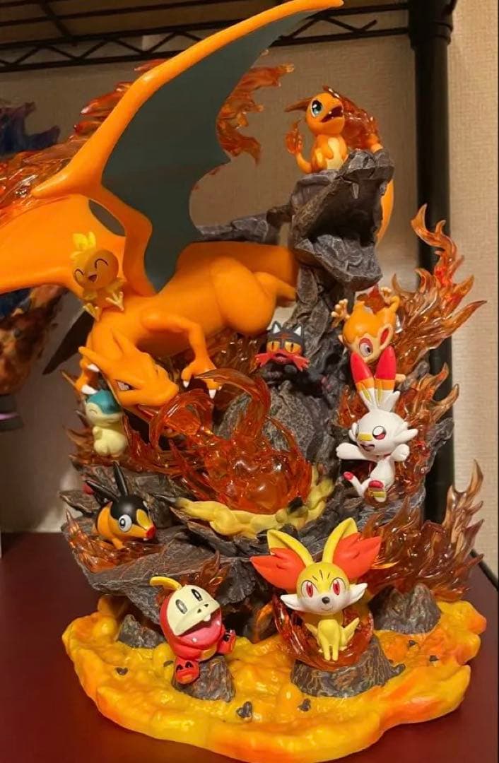 ポケモン リザードン フィギュア