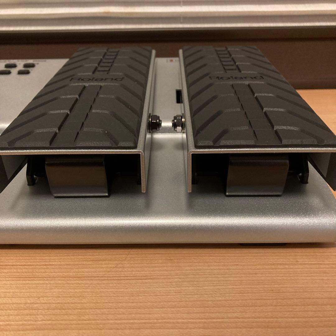 美品 Roland ローランド FC-300 MIDIフットコントローラー