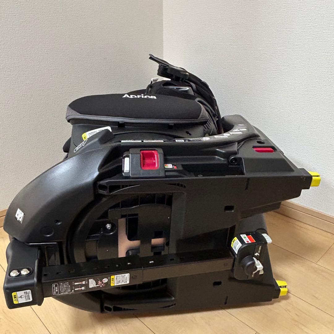 アップリカ フラディアグロウ ISOFIX 360°セーフティー AB