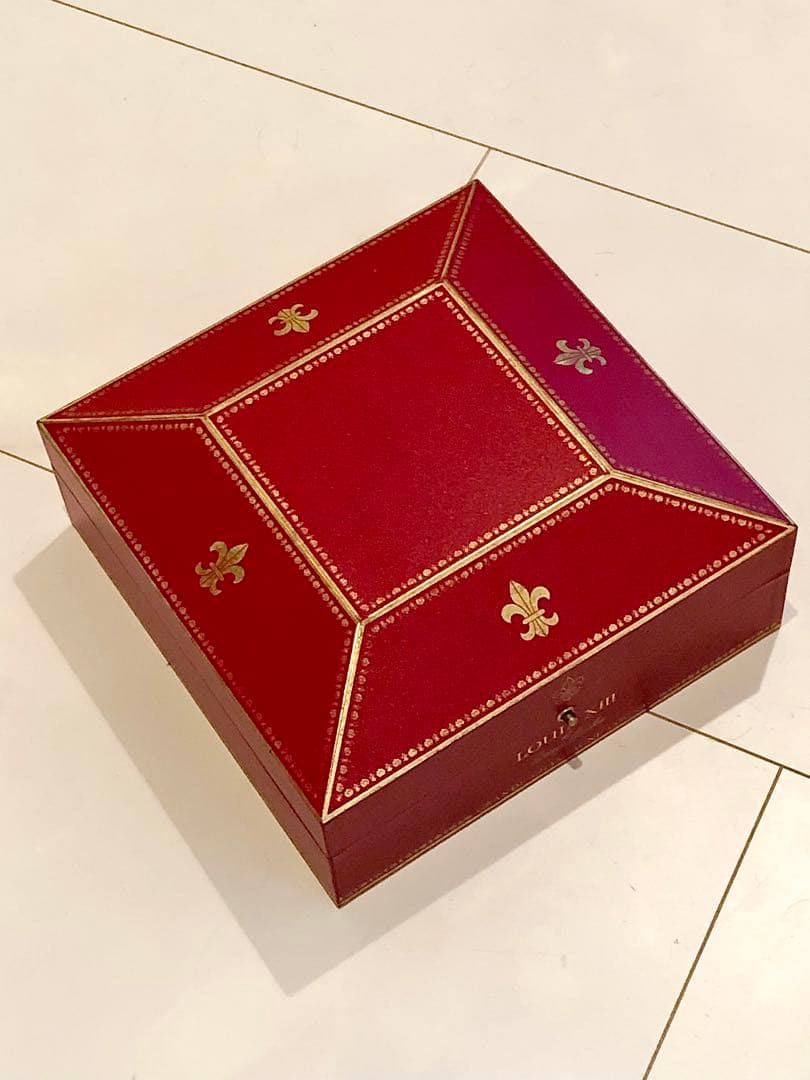 【美品】空瓶 ルイ13世 (旧金キャップ) 箱・替栓・冊子同シリアル