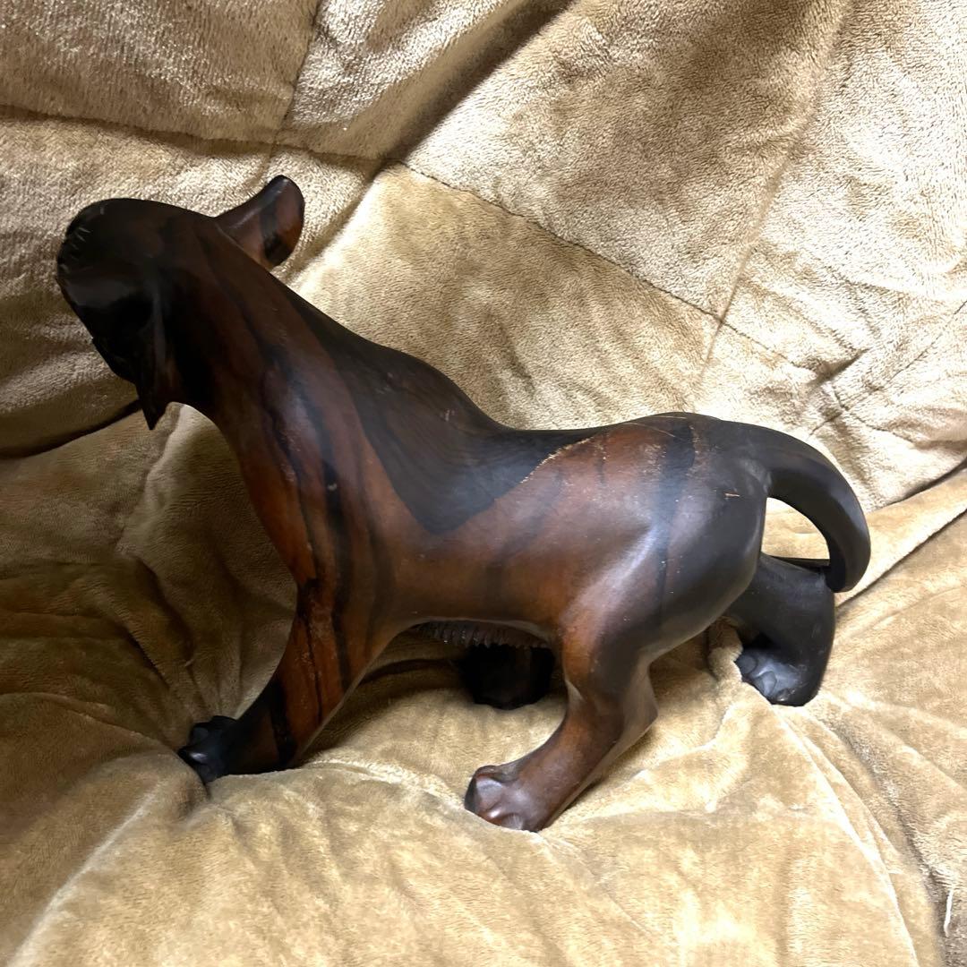 ジャガー彫り物