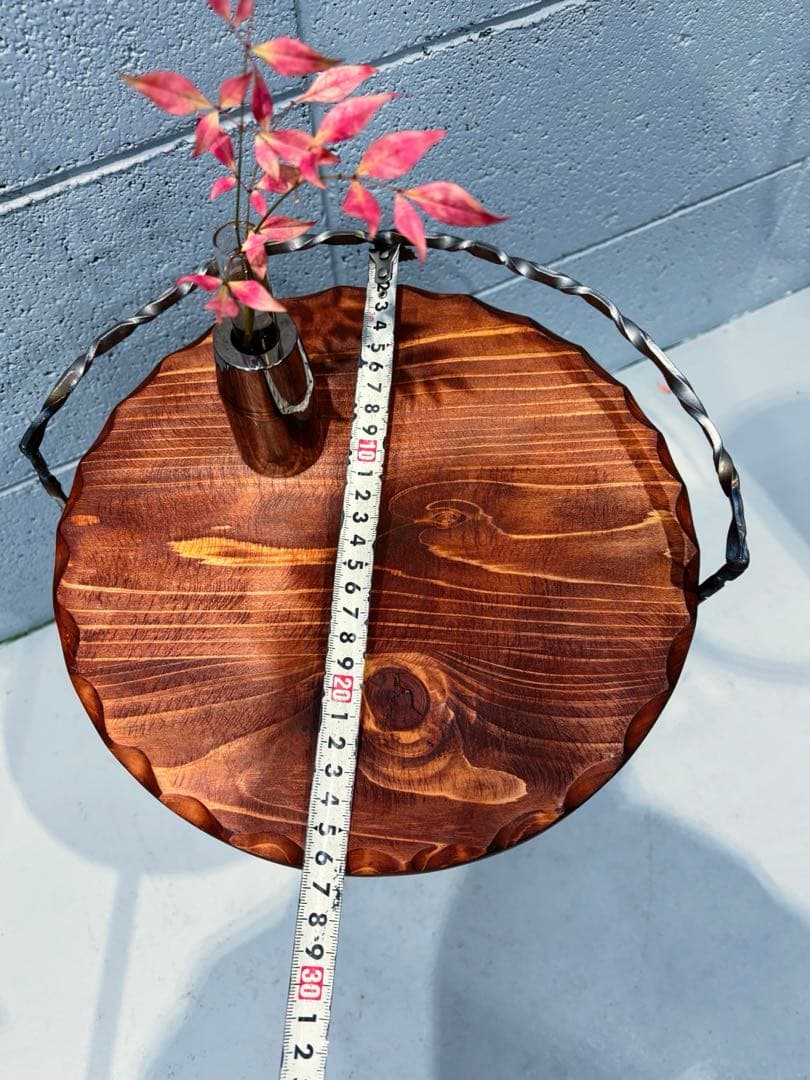 インダストリアルなサイドテーブル　コーヒーテーブル　観葉植物置き台ナイトテーブル