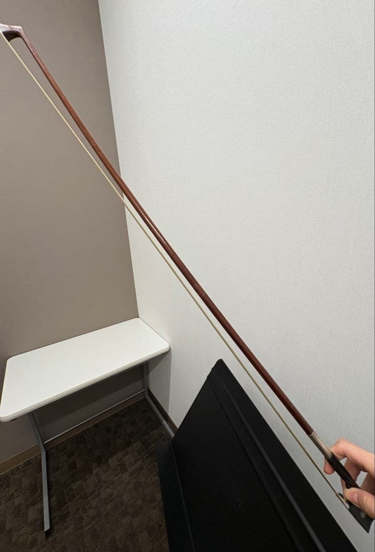 ヴァイオリン弓　4/4 Horst Schicker