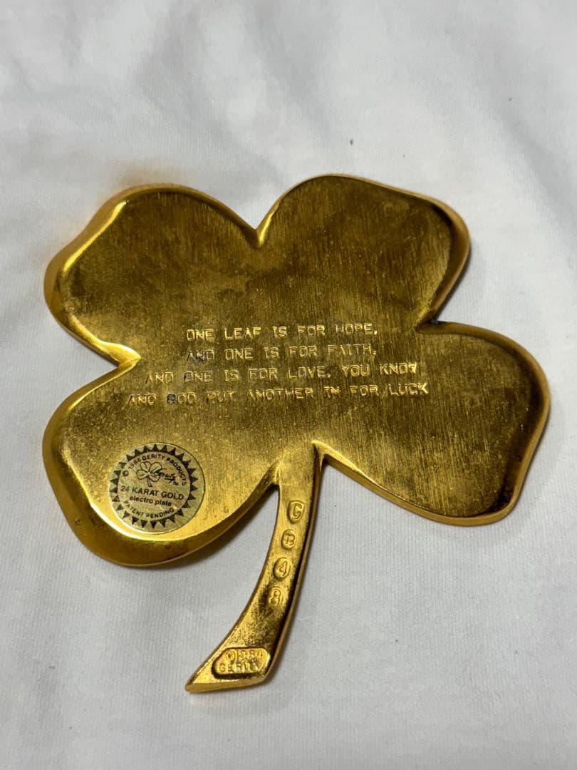 24金メッキ 四つ葉のクローバー