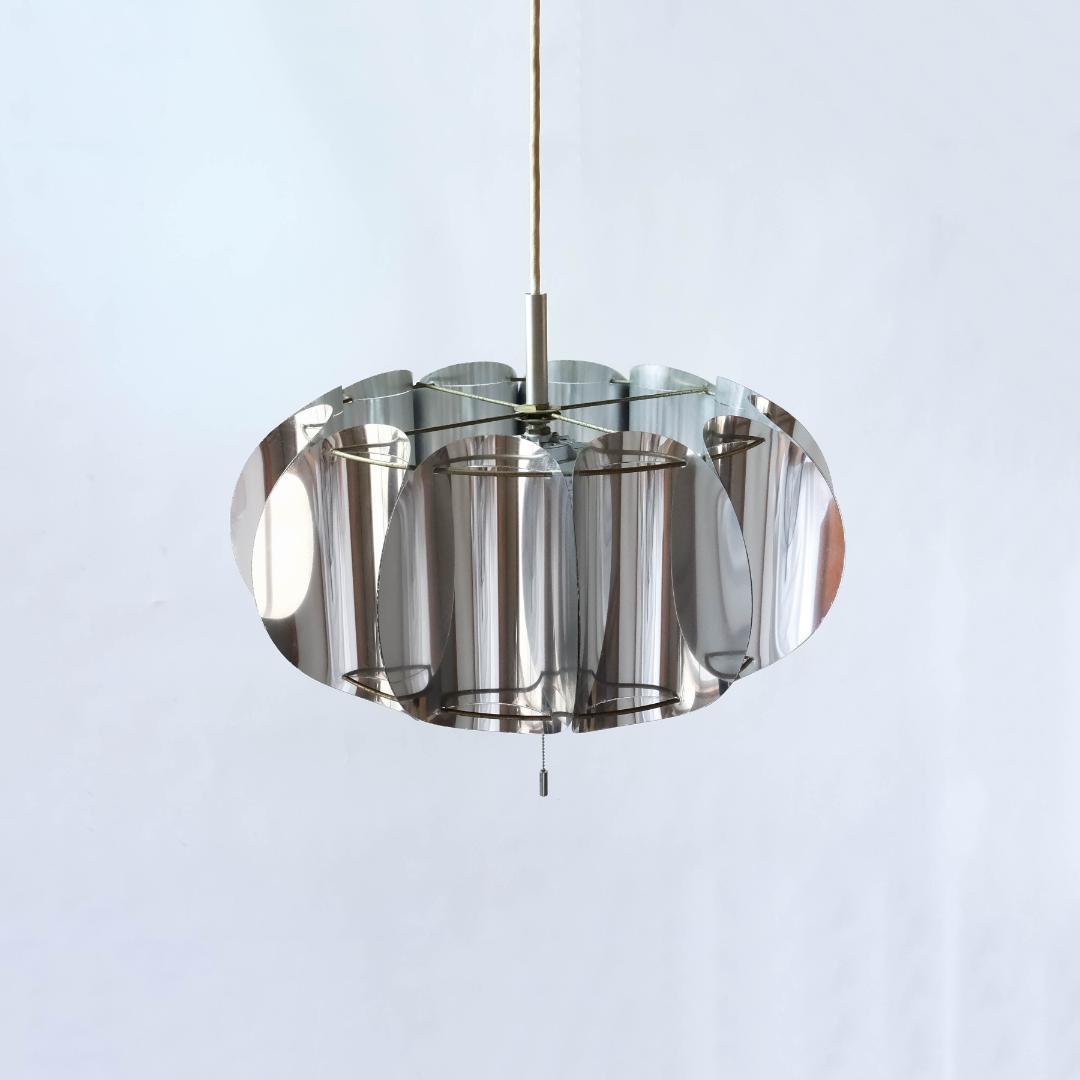 ペンダントライト　スペースエイジ　ポストモダン　ミッドセンチュリー　照明