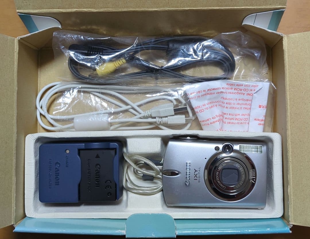 ⭐️お買い得⭐️Canon IXY DIGITAL 700 動作未確認