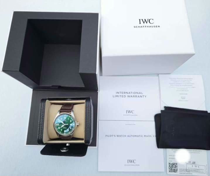 IWC パイロットウォッチ マーク20 緑文字盤 IW328205 マークXX