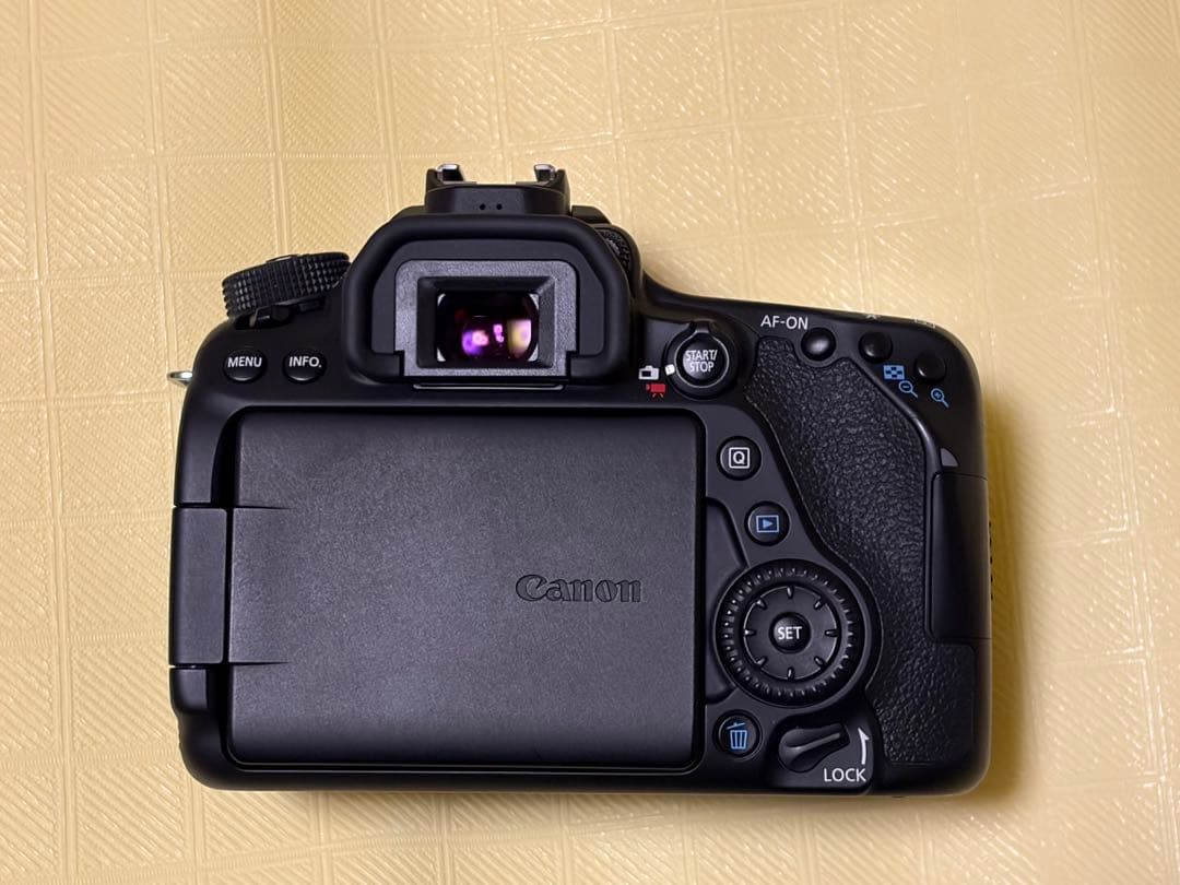 Canon デジタル一眼レフカメラ 80D