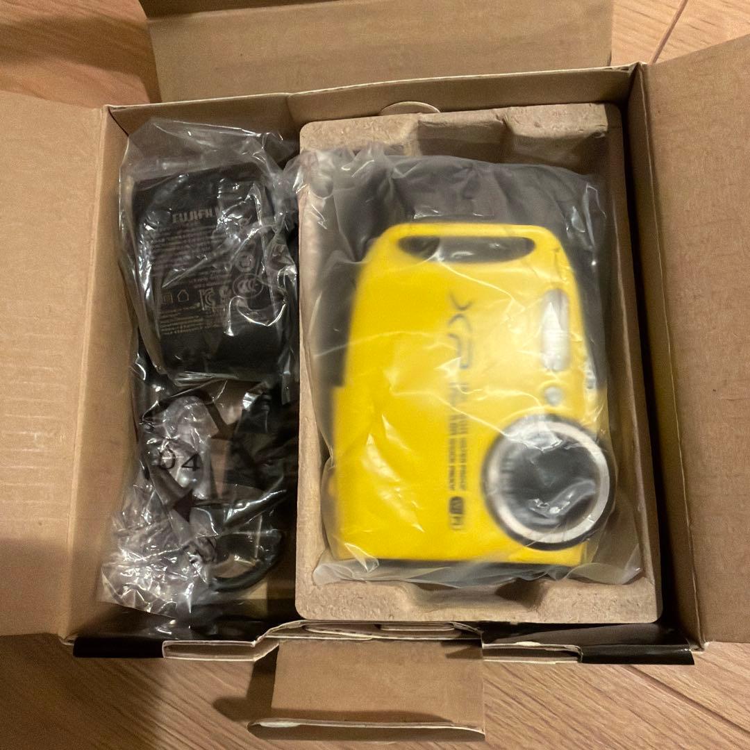 Fujifilm XP 80 防水デジタルカメラ