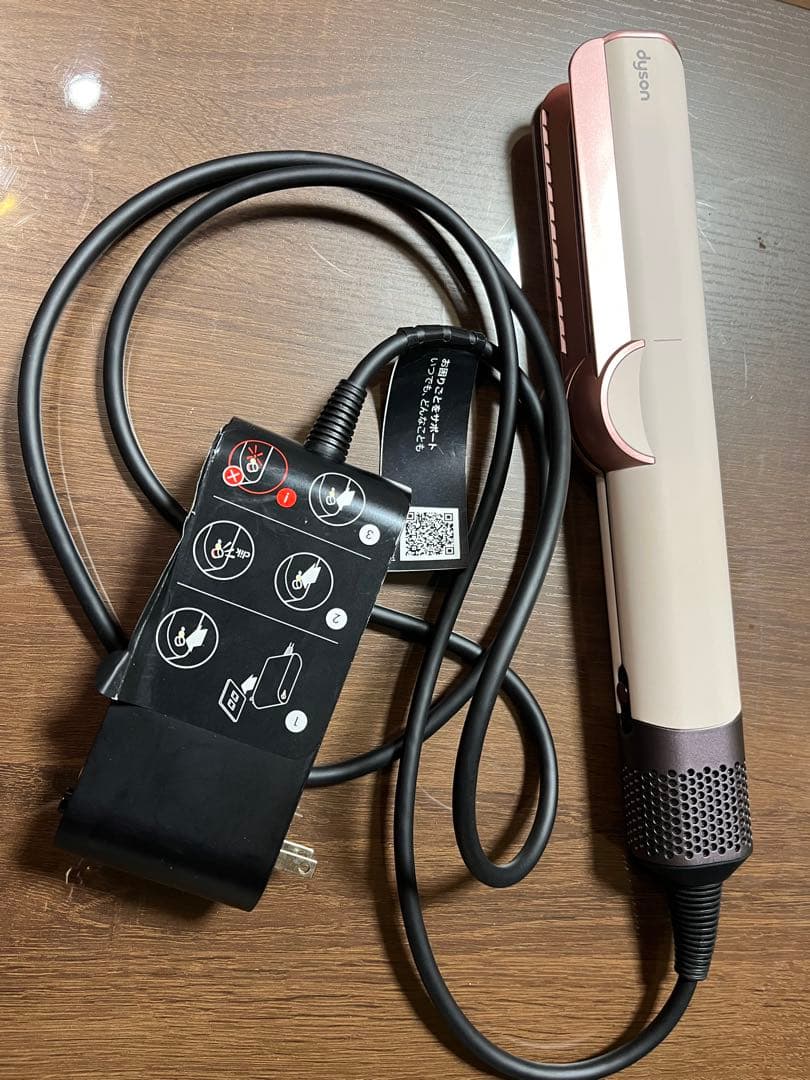 Dyson ストレイトナー エアストレート　ピンク　お値下げ交渉OK