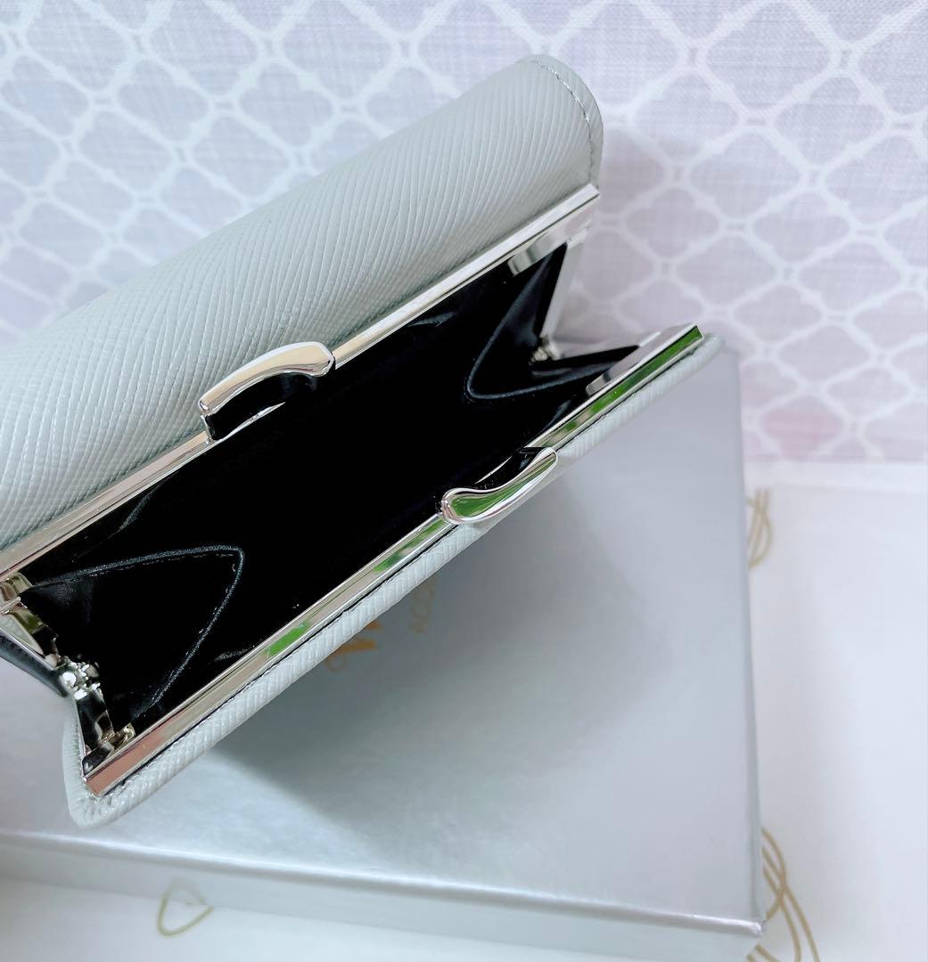 【ショッパー付☆新品】ヴィヴィアン・ウエストウッド 二つ折り財布 グレー