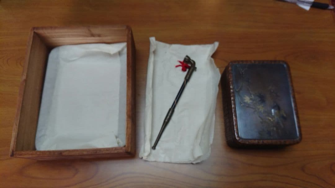 煙草盆と煙管