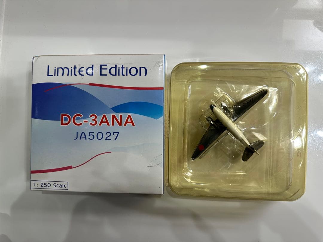 1/250全日空DC-3ダイキャストモデル レジJA5027