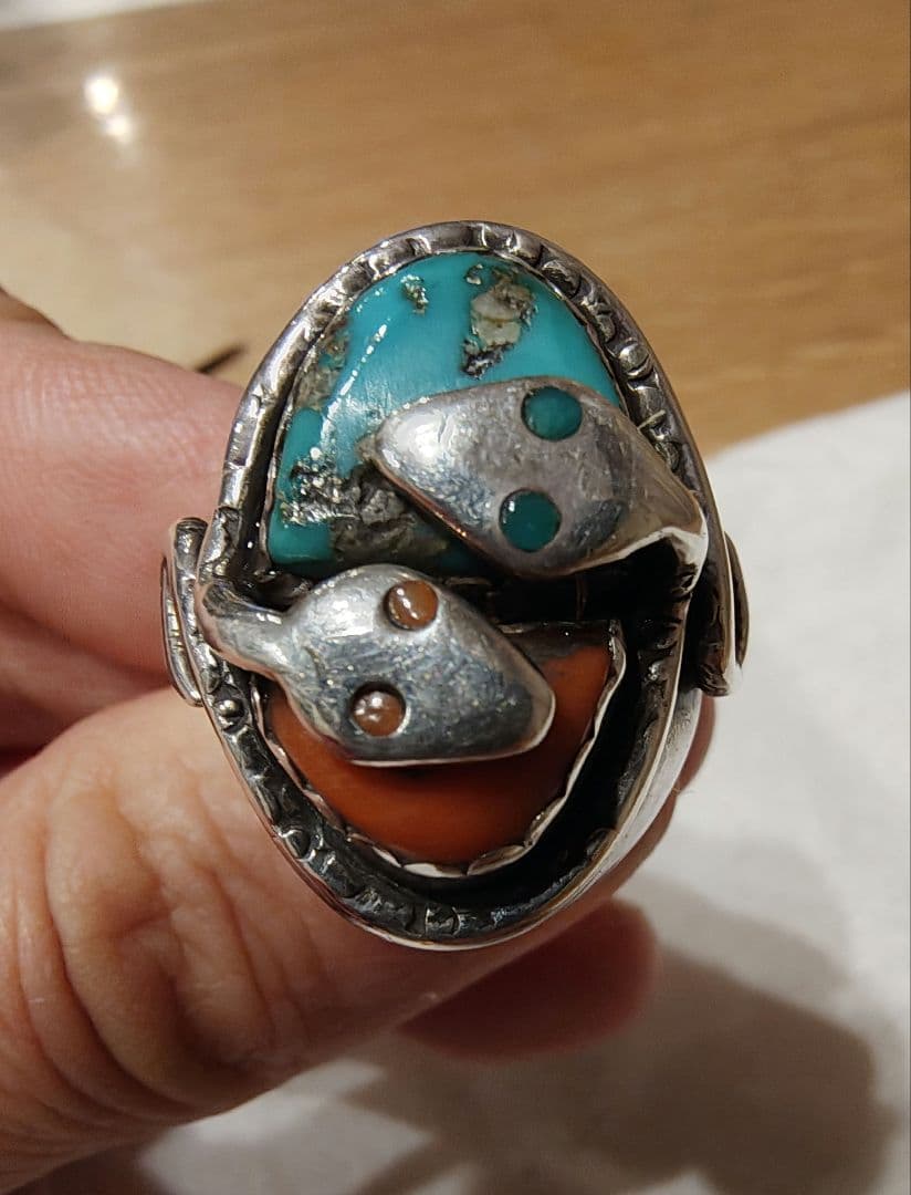 そ*ら様 エフィーカラバサ ターコイズ シルバー リング インディアンジュエリー