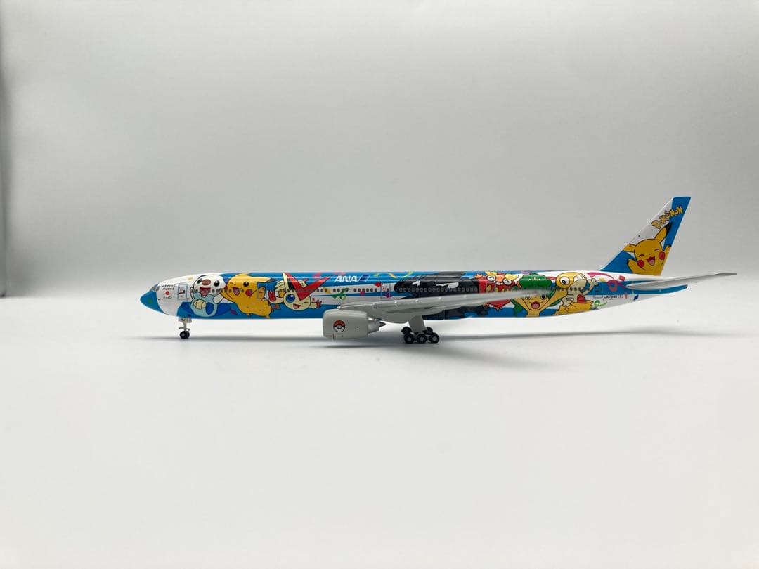 ANA 全日空商事 ポケモン ピースジェット 777-300 1/500