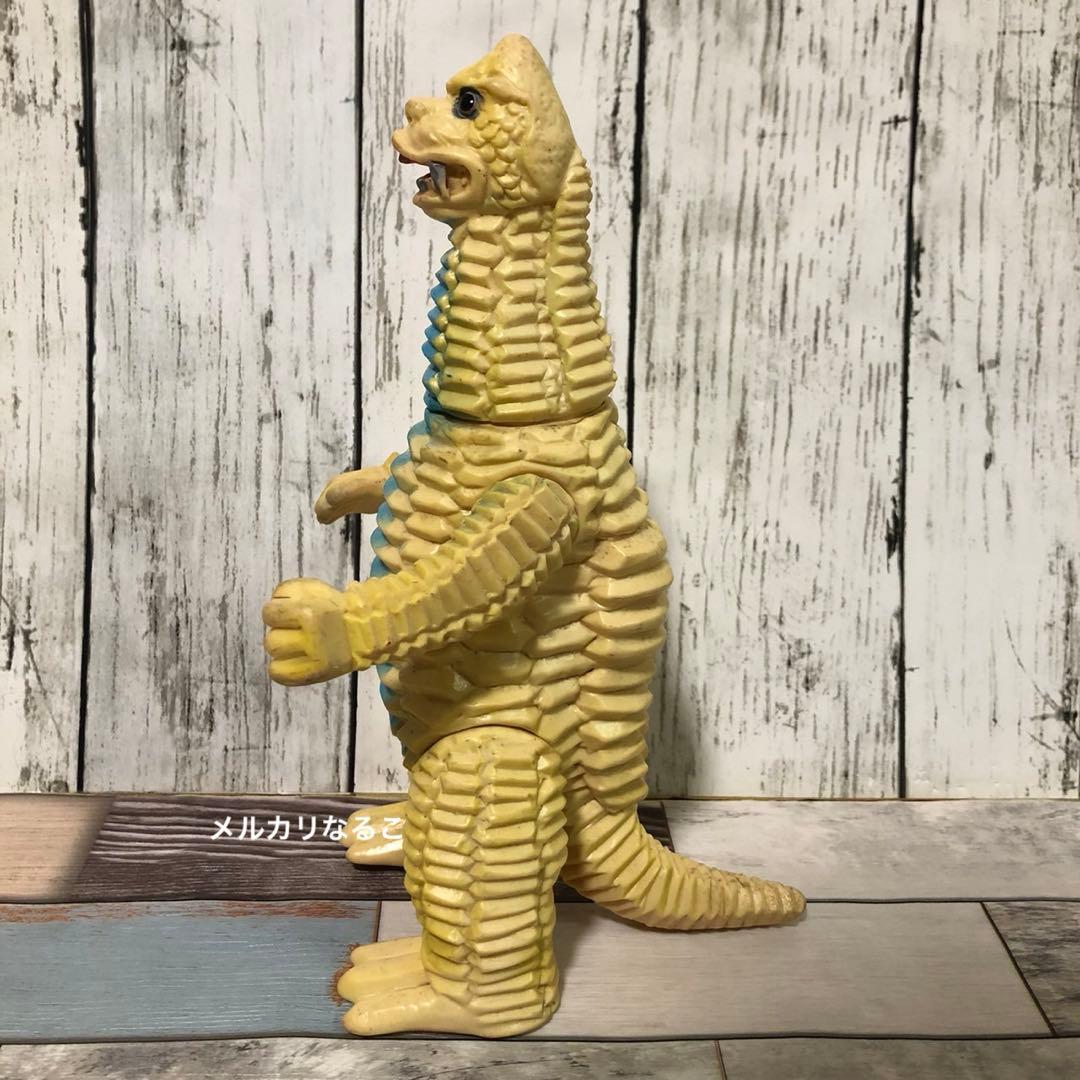 ブルマァク レッドキング ソフビ