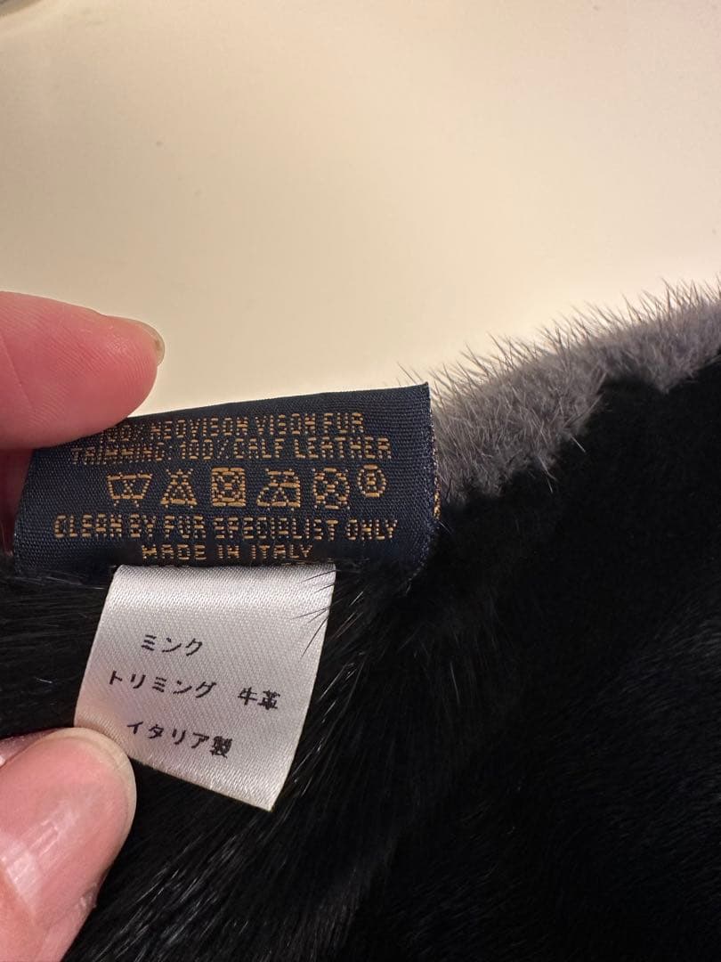 ラ*ル様 ❤️極美品❤️即完売ルイヴィトン エシャルプ ミンク モノグラム リバ