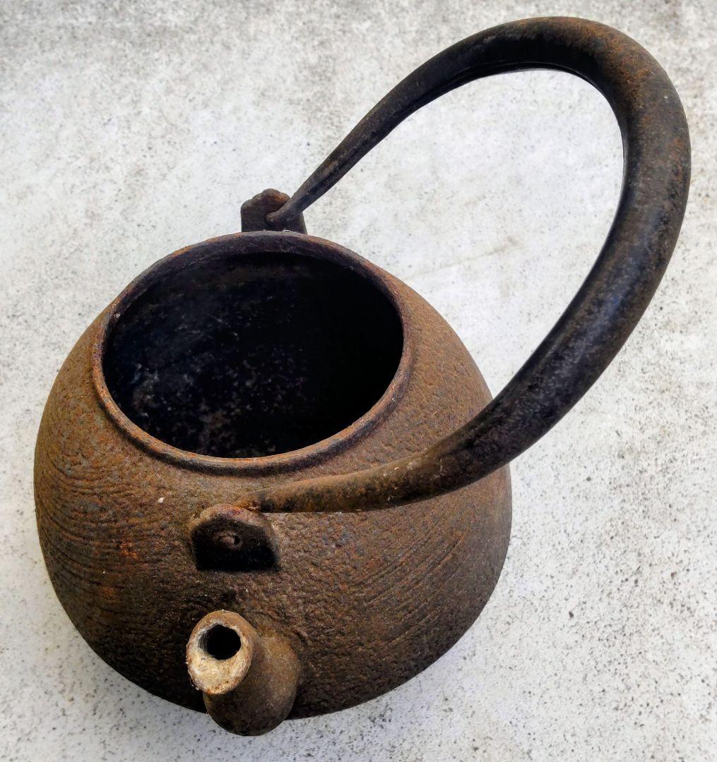 「大切に保管していました」味わいのある鉄瓶／用の美を感じる品／龍文堂造／骨董