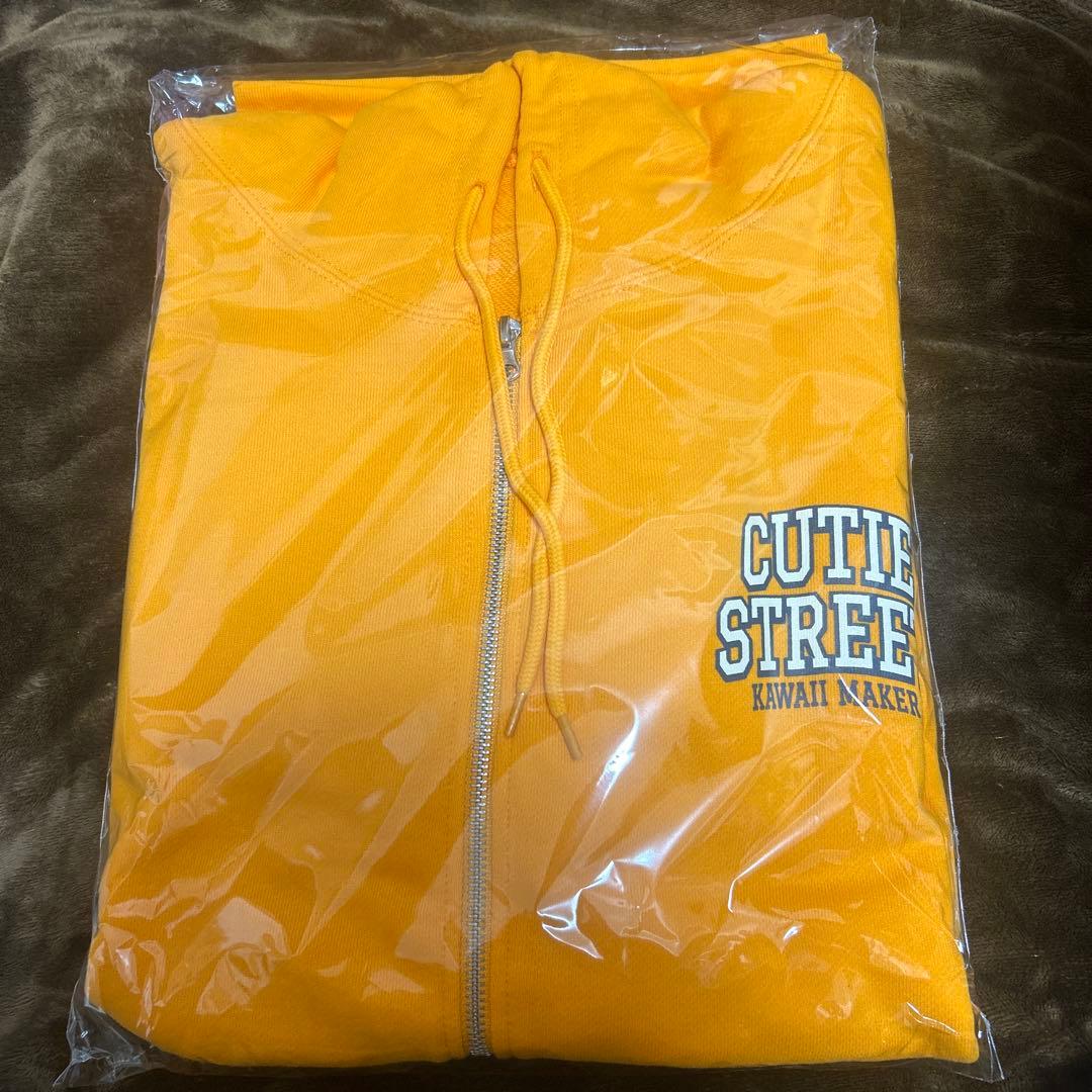 cutie street 川本笑瑠 OSHI API Zip-up hoodie