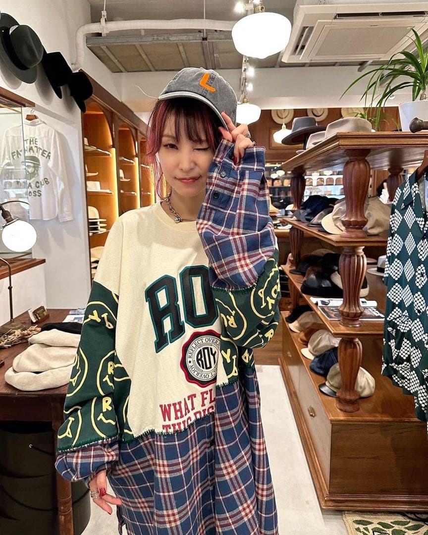 LiSA ROY ドッキングロングスリーブTシャツ