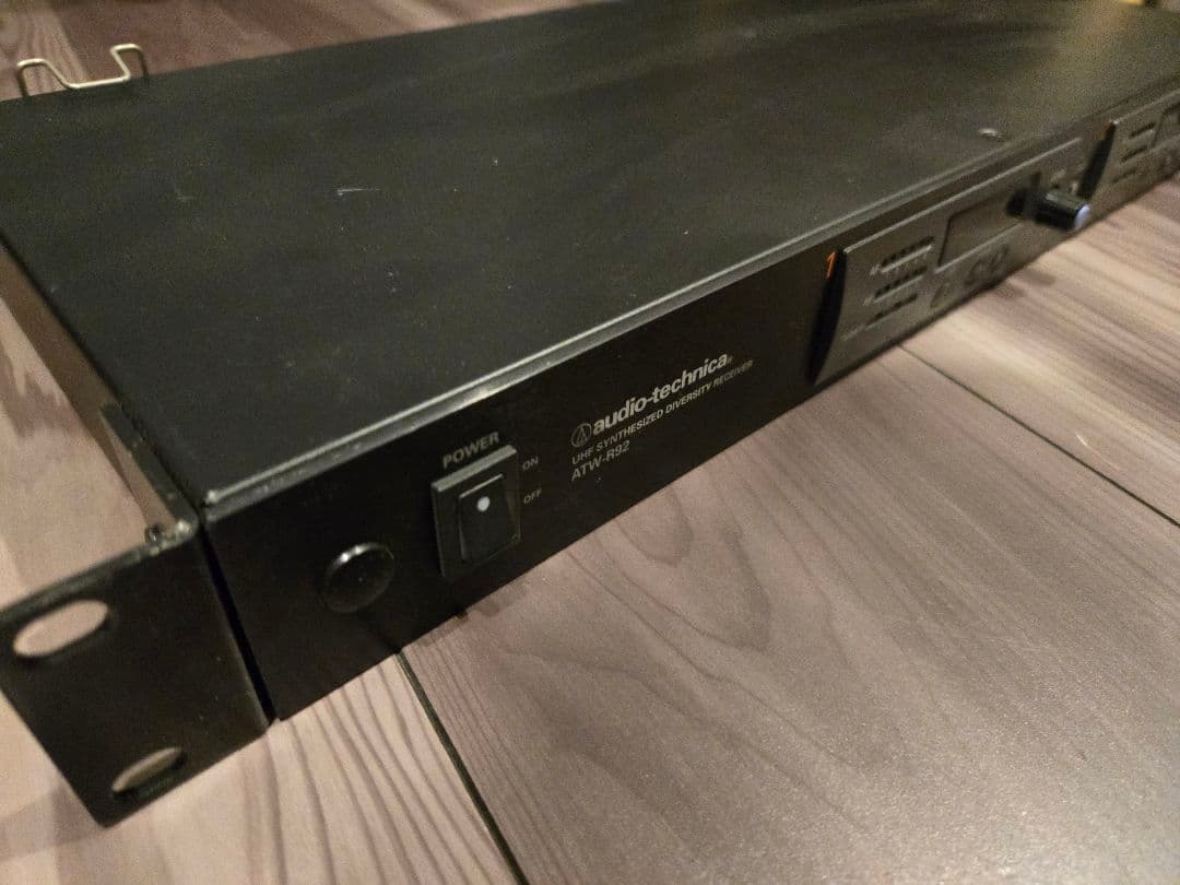 【audio-technica】ワイヤレスマイクチューナー受信機ATW-R92