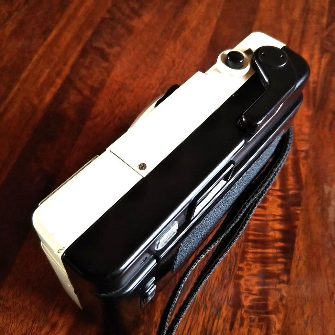 動作品 Konica コニカ c35 EF3 フィルムカメラ レアカラー