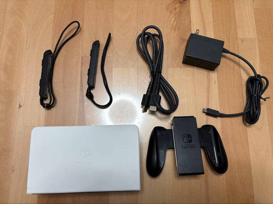 Nintendo Switch 有機ELモデル本体 ホワイト　付属品完備