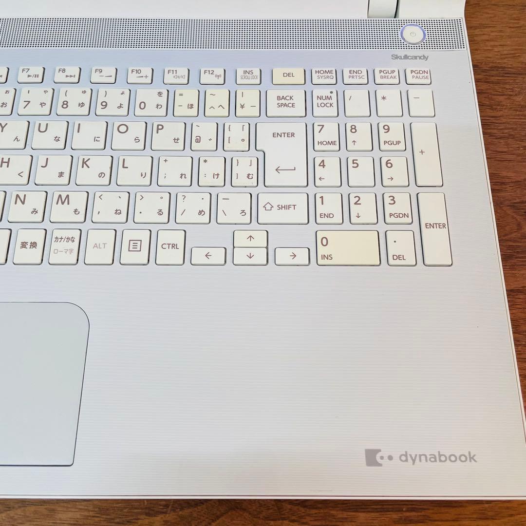 【即日発送】dynabook T75 i7/8GB/SSD/白色/DVD