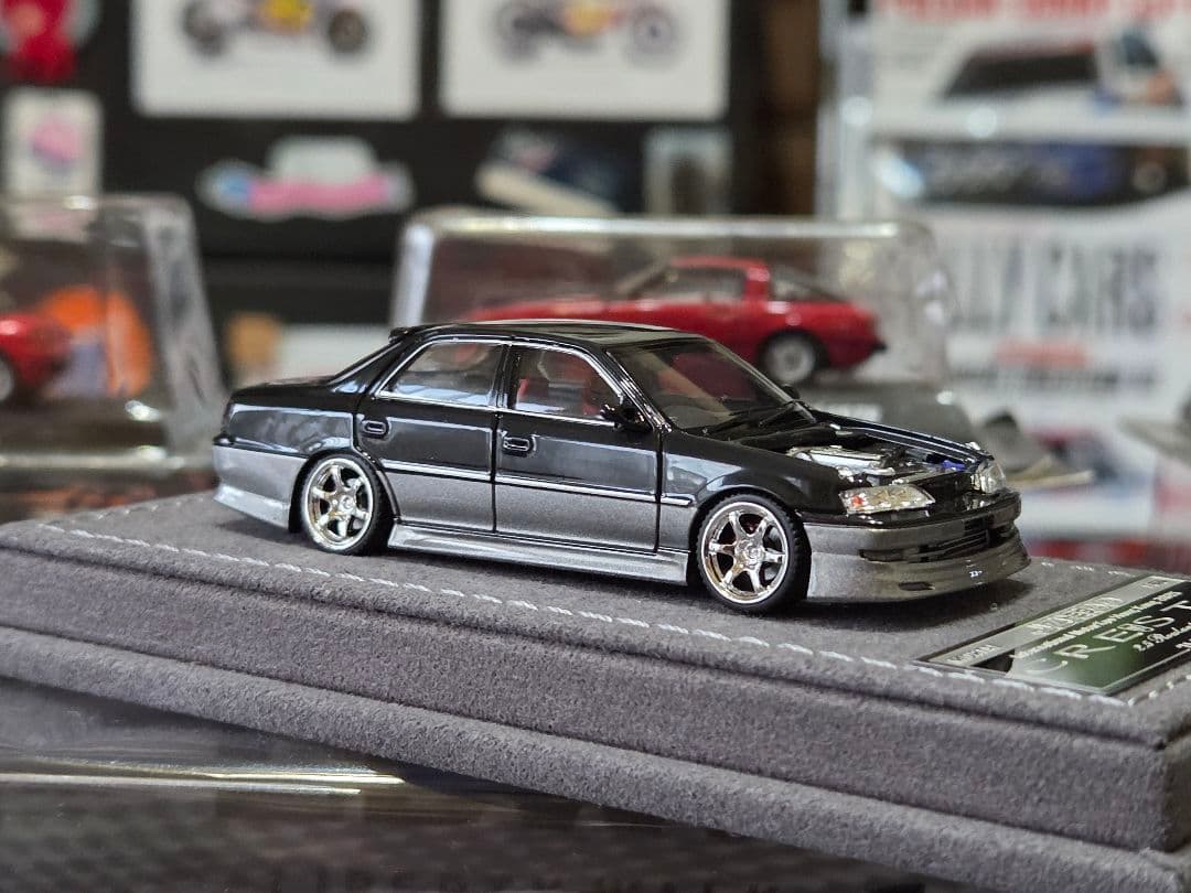 新色✨️MORTALMODELトヨタ クレスタ2.5ルーラントG黒銀1/64