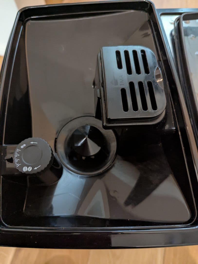 デロンギ 全自動コーヒーマシン マグニフィカS ECAM22112B