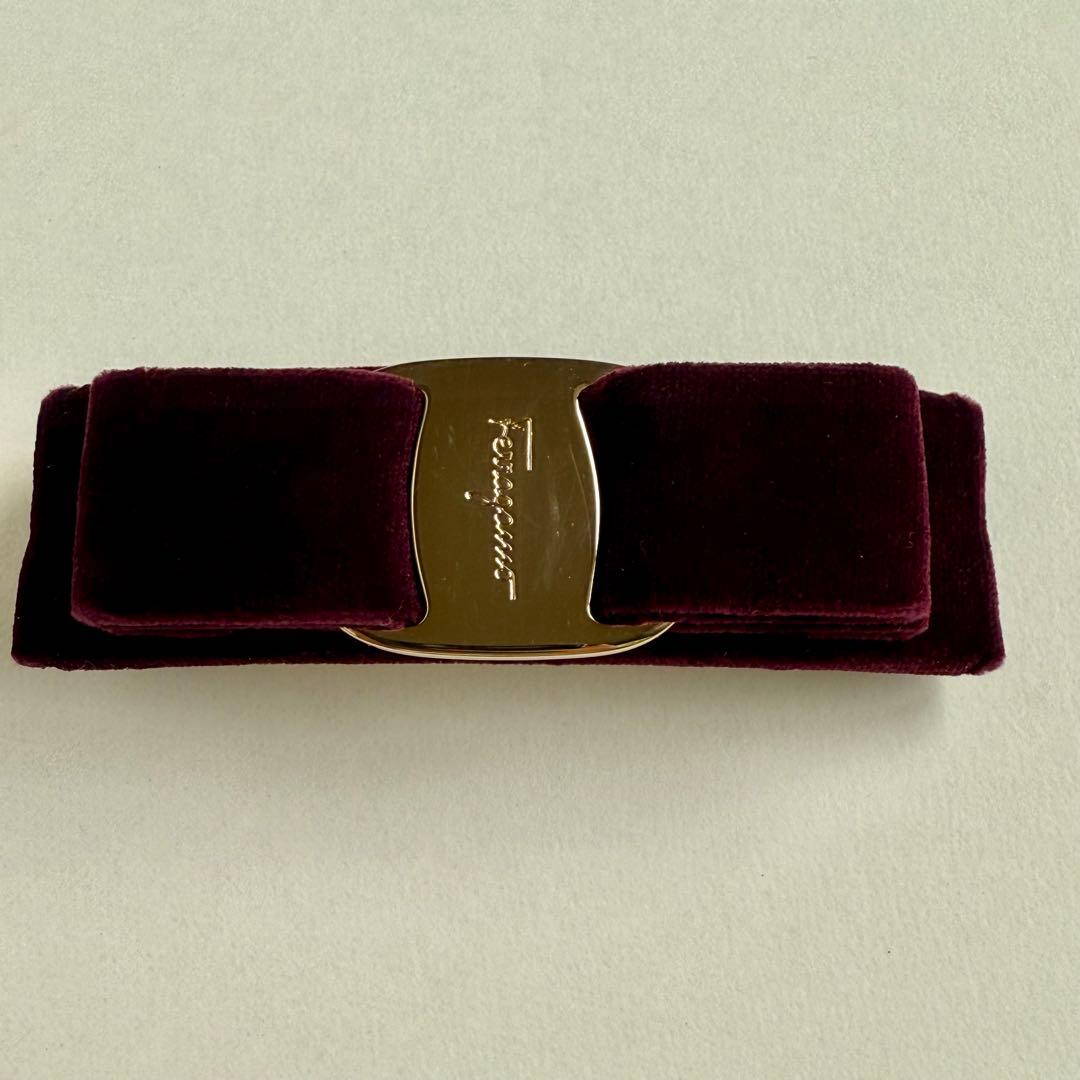 【美品】フェラガモ ヴァラ バレッタ ボルドー×ゴールド 箱付き