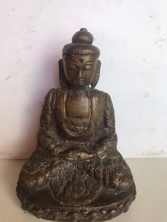 中国古董，古銅釋迦牟尼坐像，高11.5cm，重1100克，仏教美術