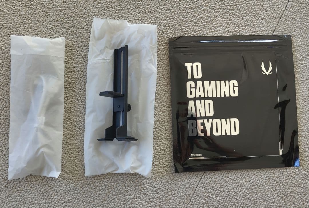 RTX 5090 ジャンク ZOTAC 白色 基盤付き!GPUコア/VRAM無し