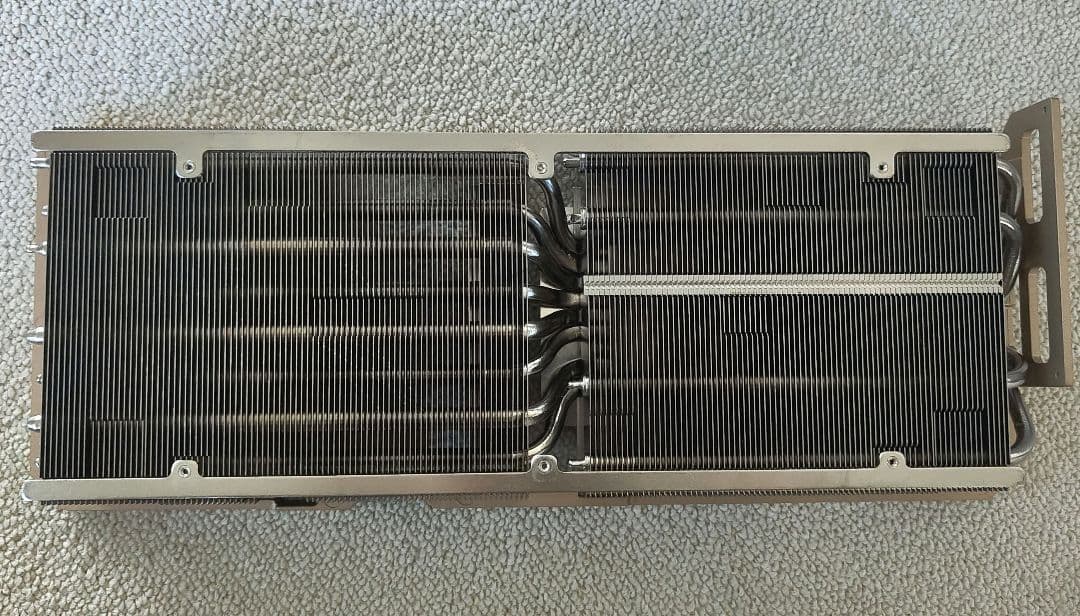 RTX 5090 ジャンク ZOTAC 白色 基盤付き!GPUコア/VRAM無し