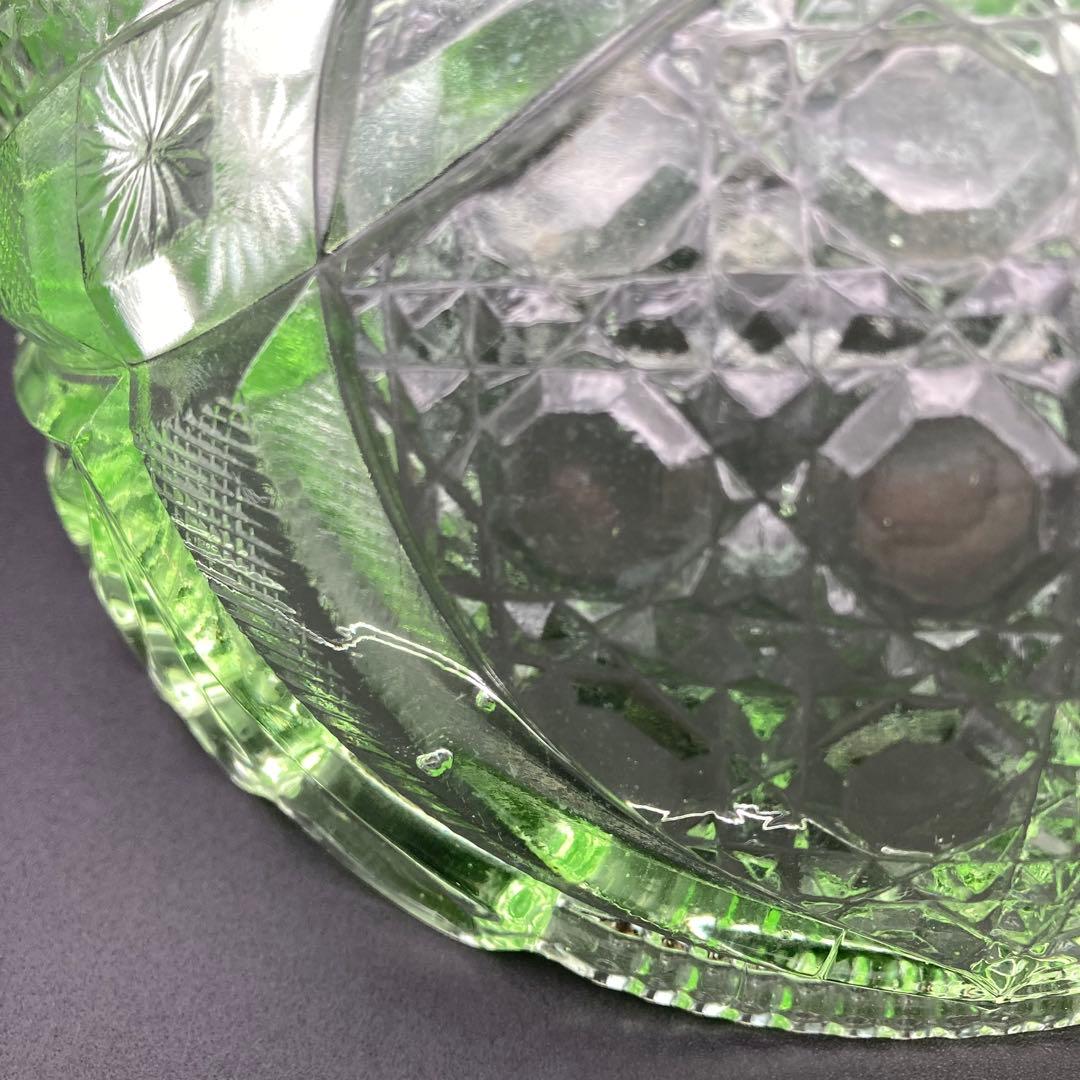 ウランガラス　ガラス鉢　カットガラス　ガラスボウル