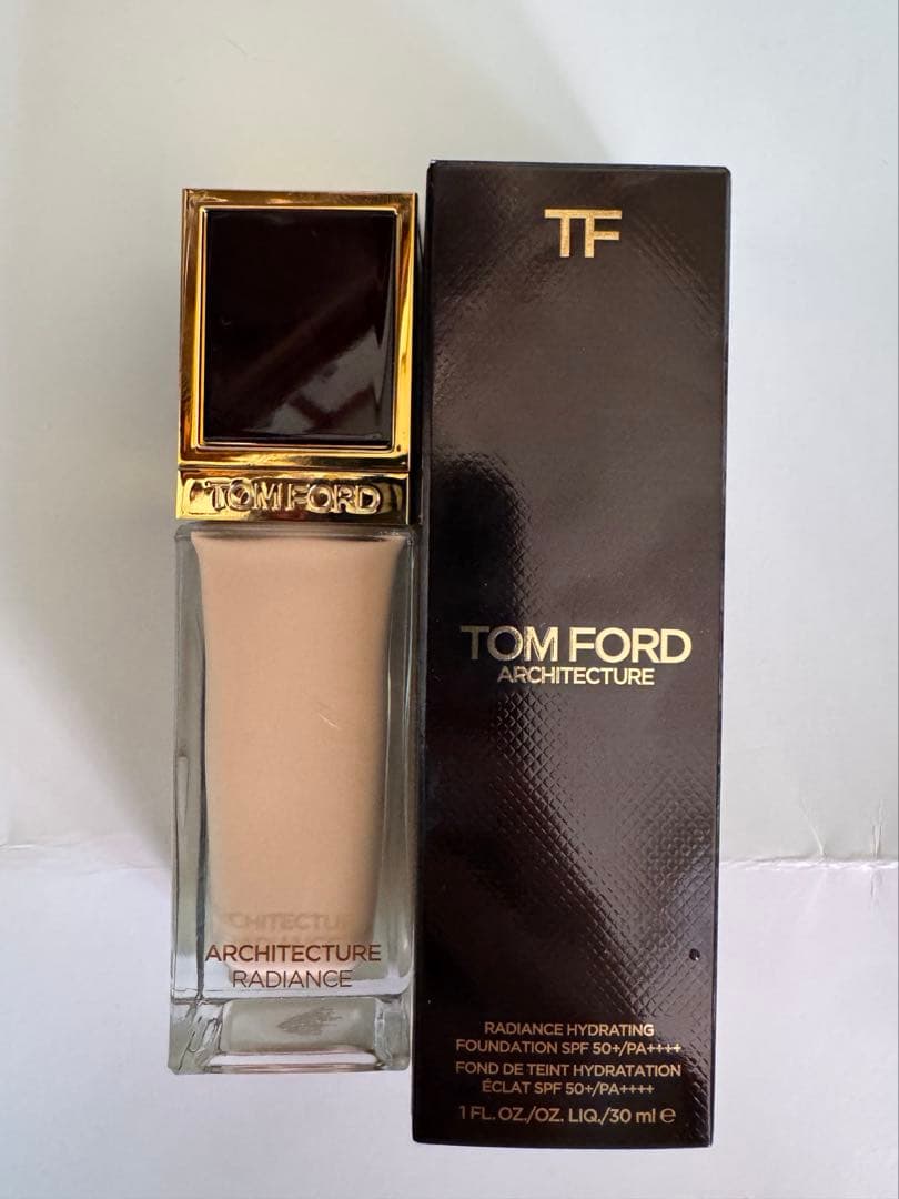 TOMFORD新作アーキテクチャーラディアンスハイドレーティングファンデーション