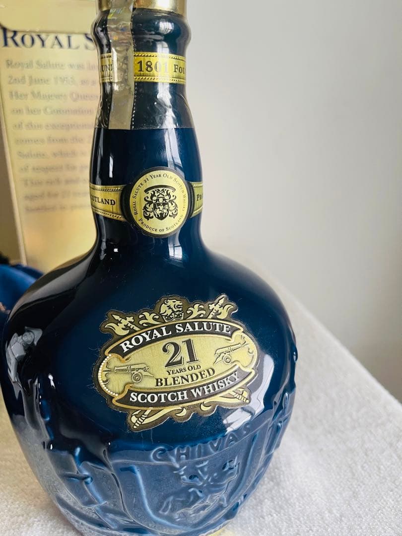 ウイスキー CHIVAS  SALUTE 21 YEARS OLD