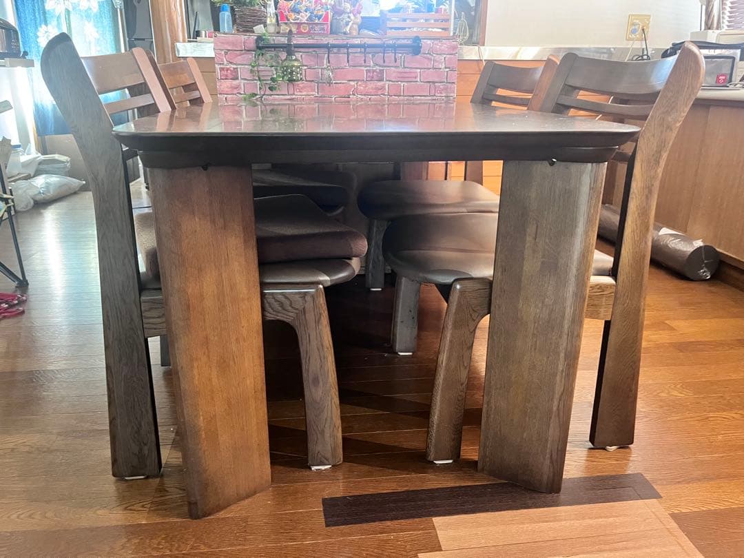 ダークブラウン木製ダイニングテーブルセット