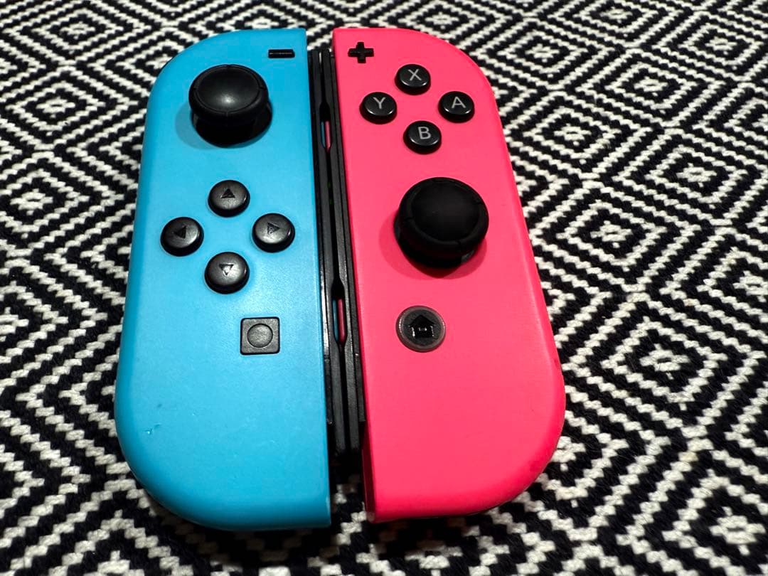 Nintendo Switch 本体　予備Joy-Con マリオカートセット