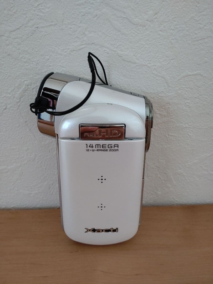 【値下げ】Xacti DMX−CG100型 14MEGA デジタルムービーカメラ