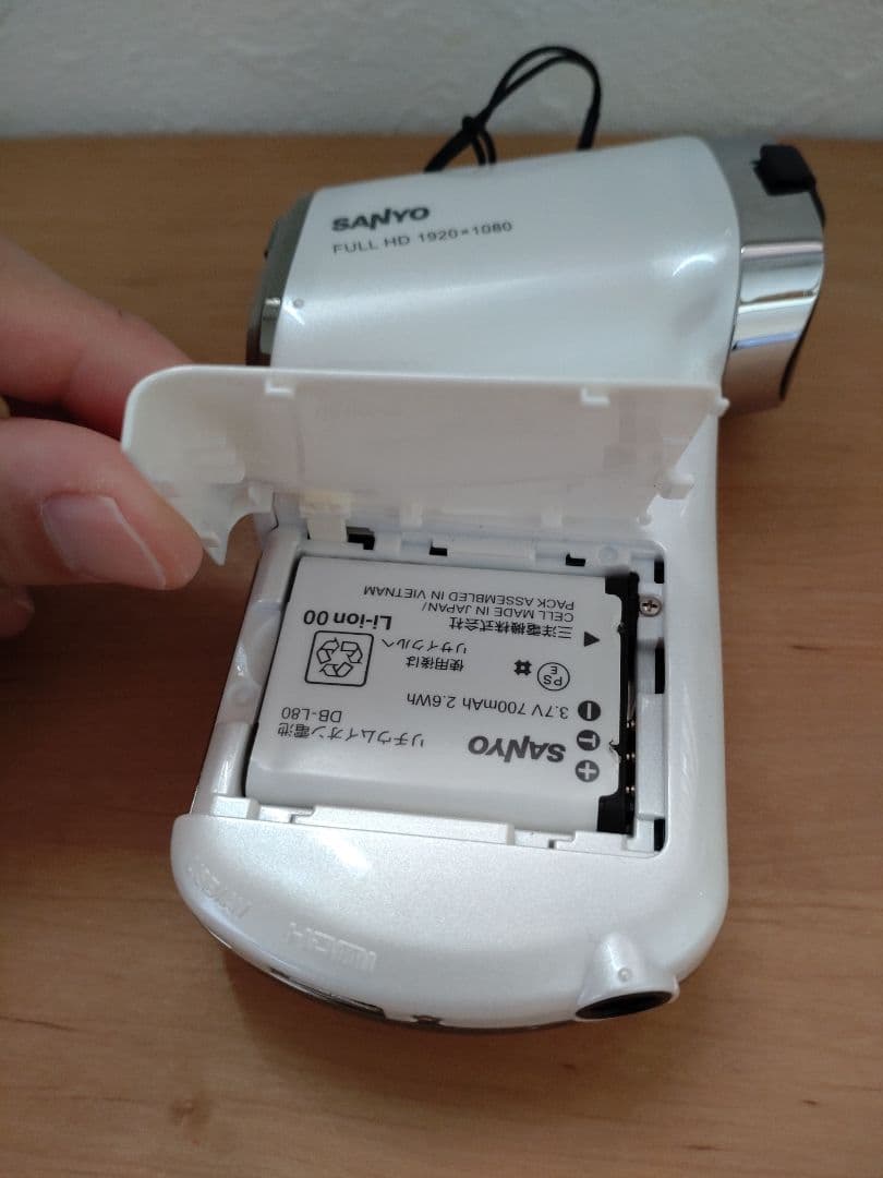 【値下げ】Xacti DMX−CG100型 14MEGA デジタルムービーカメラ