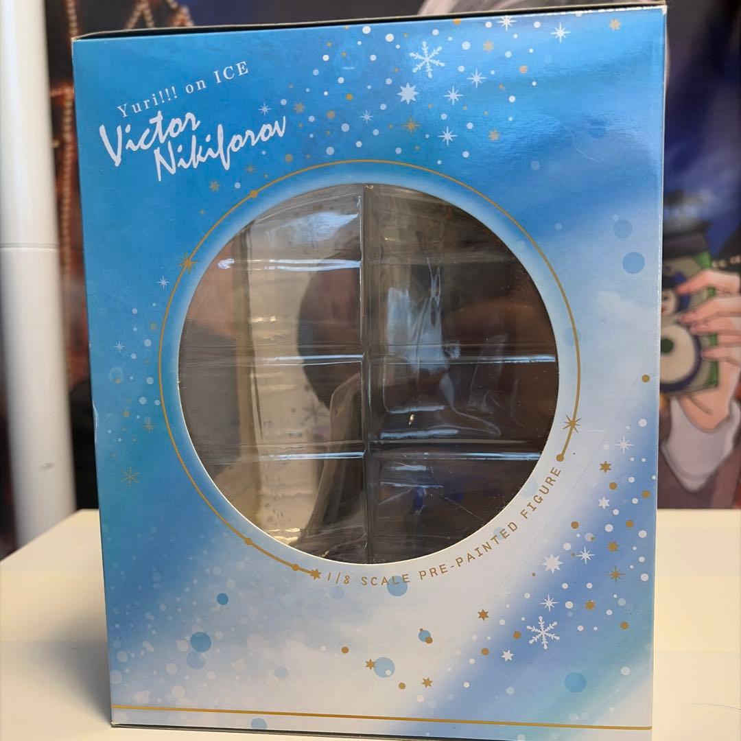な*な様 ユーリ!!! on ICEのヴィクトル・ニキフォロフの1/8スケールフ