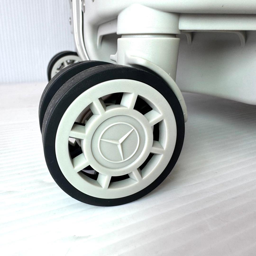 【新品未使用品】メルセデスベンツ アルミスーツケース 4輪 機内サイズ