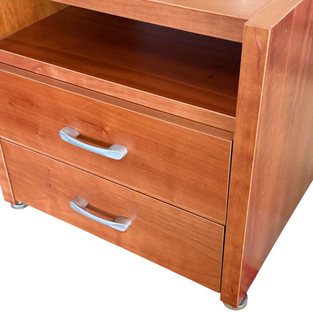 HR713 【廃盤】BoConcept 北欧　ナイトテーブル　サイドテーブル