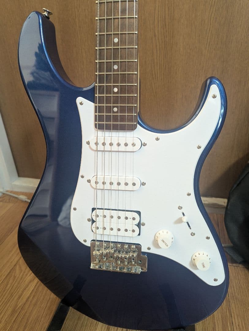 Yamaha PACIFICA012 エレキギター ブルーメタリック