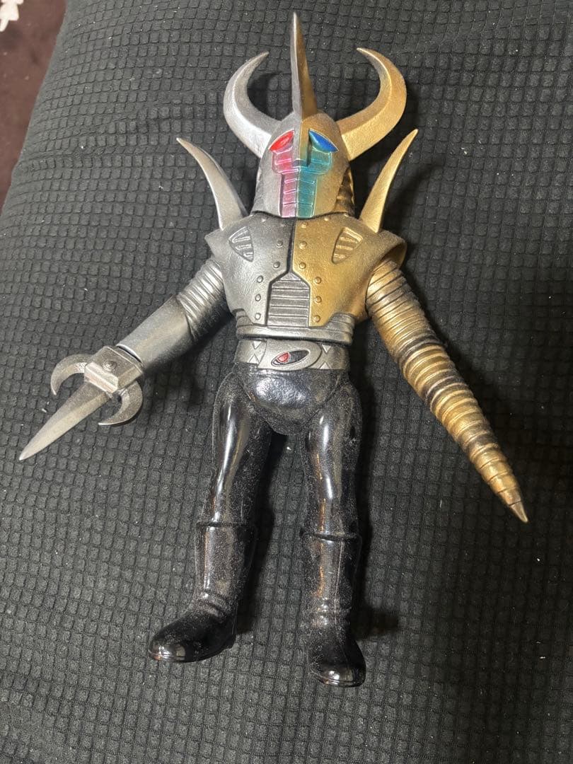 ウルトラマン怪獣フィギュア　メディコムトイ