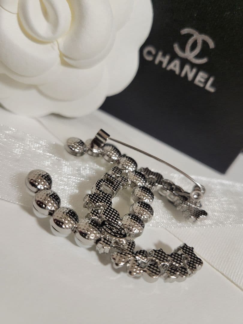 【ラスト1点◎】　シャネル　ブローチ　パール　シルバー