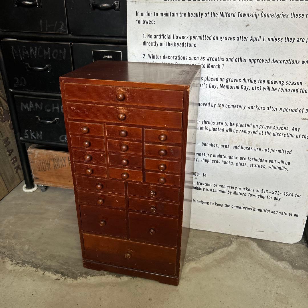 昭和レトロ 木製 薬箱 ミニチェスト 箪笥 引き出し収納 22杯10段 蚤の市